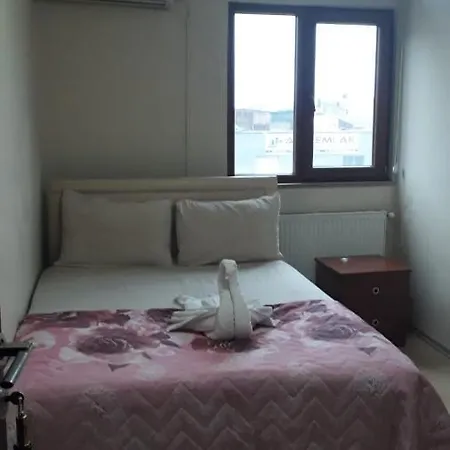 Hotel Paradise *